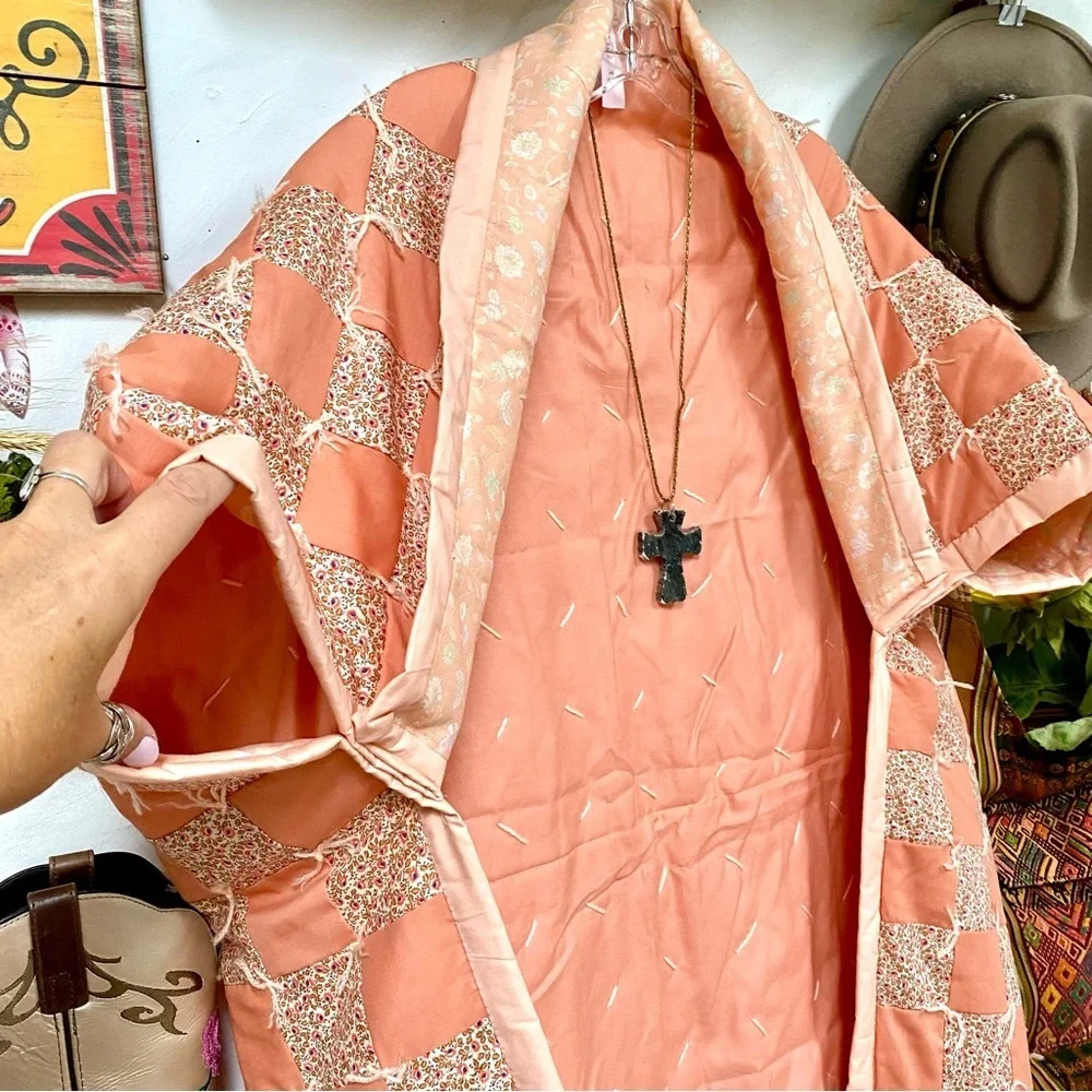 Artisan QUILTED Cocoon duster kimono w cabin granny vibe - Picture 5 of 11